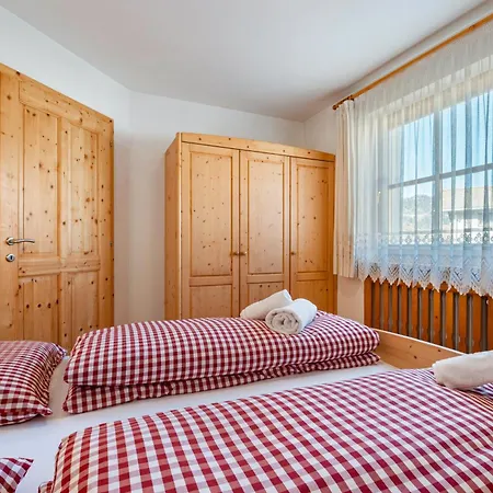 Campagnola * Badia (South Tyrol)